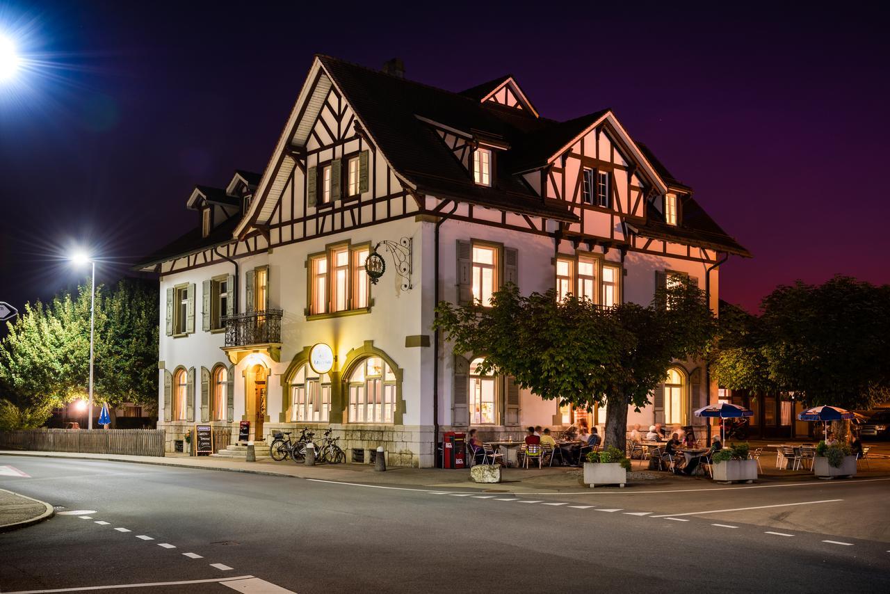 מלון Bosingen Gasthof Drei Eidgenossen מראה חיצוני תמונה